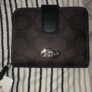 NWT Authentic Coach Wallet